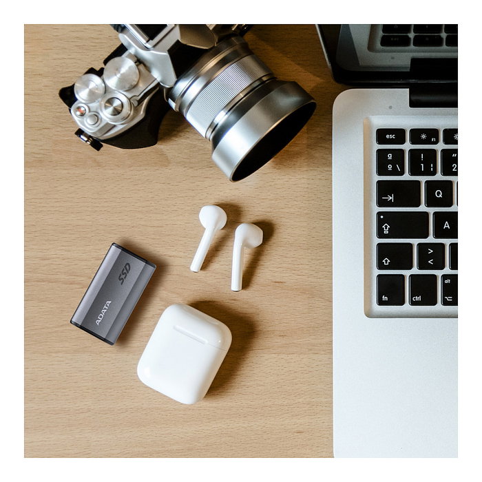 ADATA SE880 SSD Portátil Externo 2TB USB-C 3.2 Gen 2 Hasta 2000 MB/s, Color Gris - Retail