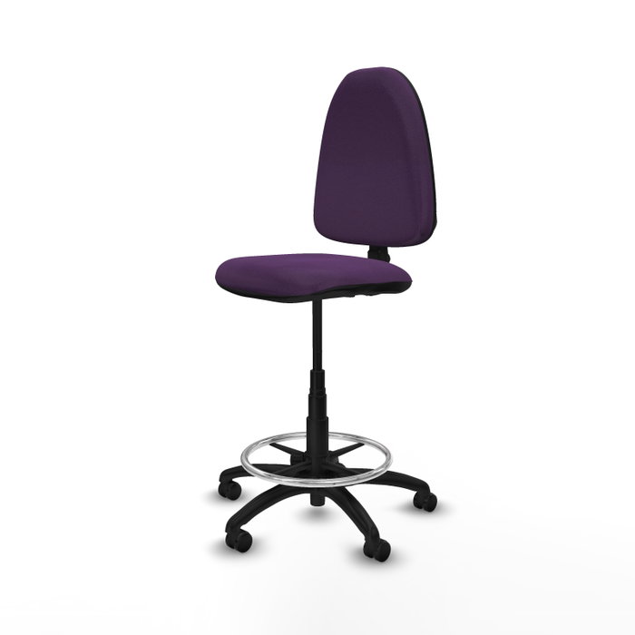 Taburete Aýna con mecanismo Contacto permanente básico tapizada con Tela color Morado. Equipado con Base poliamida negra, Sin brazos y Ruedas de parqué