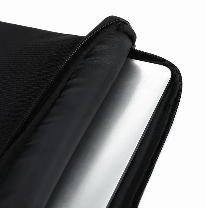 Celly Nomadsleevebk - Funda para Portátil 33.8 cm (13.3") Negro, Poliéster, Resistente al Polvo y Rayones, con Compartimento para Tableta, Universal Celly Nomadsleevebk - Funda para Portátil 33.8 cm (13.3") Negro, Poliéster, Resistente al Polvo y Rayones, con Compartimento para Tableta, Universal