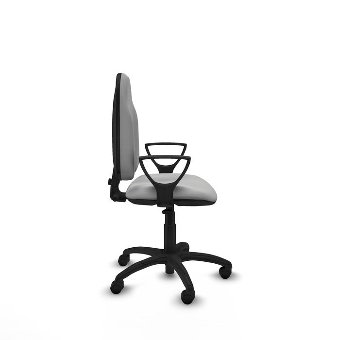 Silla de oficina Algarra con mecanismo Contacto permanente básico tapizada con Similpiel color Gris claro. Equipada con Base poliamida negra, Brazos fijos y Ruedas de nailon 50 mm Silla de oficina Algarra con mecanismo Contacto permanente básico tapizada con Similpiel color Gris claro. Equipada con Base poliamida negra, Brazos fijos y Ruedas de nailon 50 mm