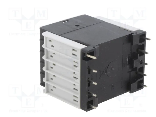 LOVATO ELECTRIC Contactor BG 3-polar 9A 230VAC