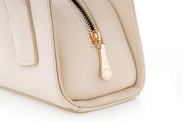 Vince Camuto Bolso de Mano Bergamo Crema Piel de Polivinilo Elegante Sofisticado Ideal para Cualquier Ocasión. Vince Camuto Bolso de Mano Bergamo Crema Piel de Polivinilo Elegante Sofisticado Ideal para Cualquier Ocasión.