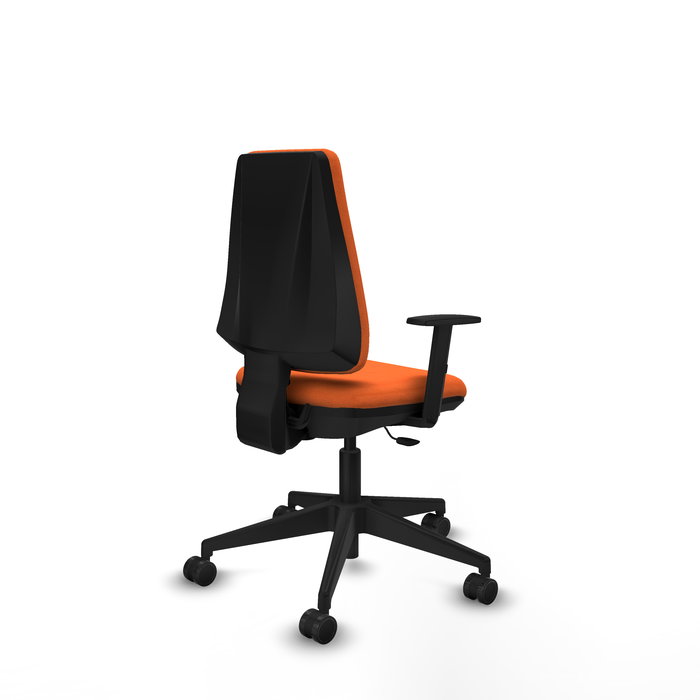Silla de oficina Elche con mecanismo Contacto permanente básico tapizada con Tela color Naranja. Equipada con Base piramidal negra, Brazos 1D y Ruedas 65mm nailon