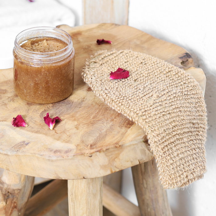 Cosmetic Club Juego De Guante Y Crema Exfoliante Colección Mirage 300gr