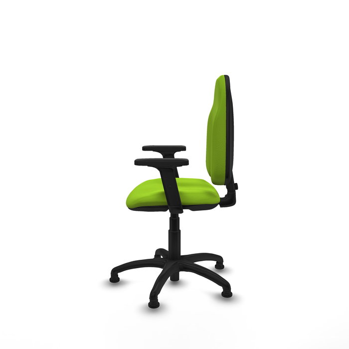 Silla de oficina Algarra con mecanismo Contacto permanente básico tapizada con Similpiel color Pistacho. Equipada con Base poliamida negra, Brazos 2Dy Topes