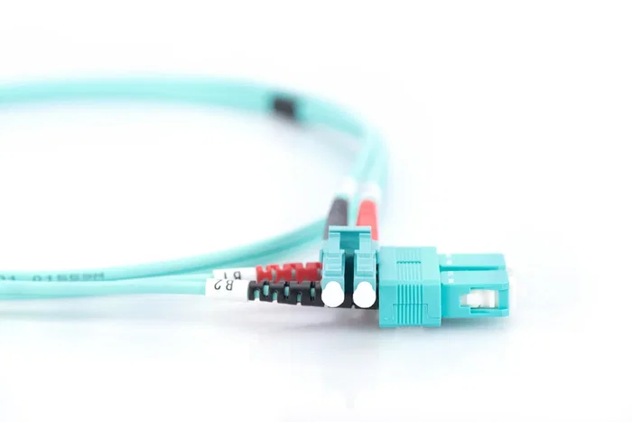 Digitus Cable de conexión de fibra óptica multimodo OM3 LC a SC 5 m Aguamarina Digitus Cable de conexión de fibra óptica multimodo OM3 LC a SC 5 m Aguamarina