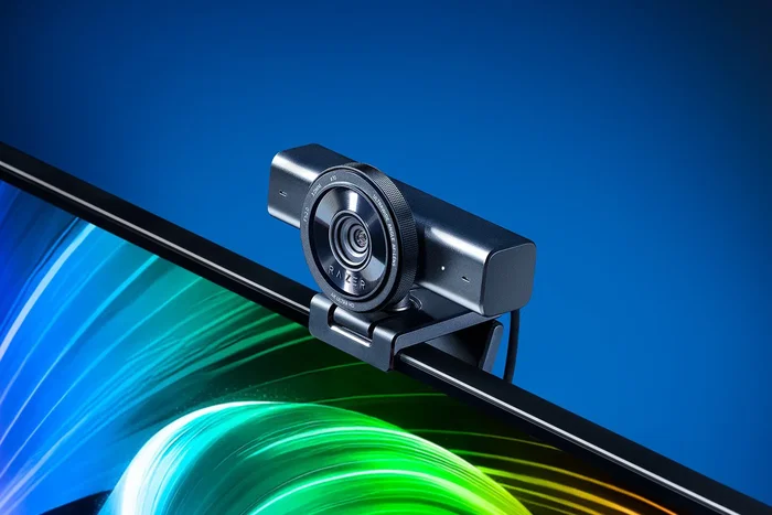 Razer Kiyo V2 Webcam 4K Ultra HD Negro (RZ19-05370100-R3M1) lifecyle