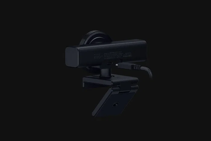 Razer Kiyo V2 Webcam 4K Ultra HD Negro (RZ19-05370100-R3M1) lifecyle