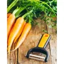 BRA A195013 Pelador Liso en Y para Frutas y Verduras - Pelador de acero inoxidable, corte extrafino, con punzón, color Negro, Naranja, Plata