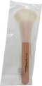 MAC 143S Bronze Fan Brush Brocha para bronceador