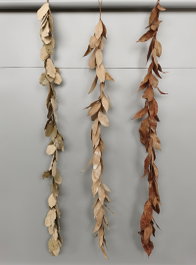 DKD Home Decor Guirnalda Natural Metal 110x9x5 Hojas Surtido de 3 Colores