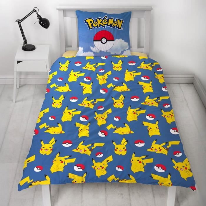 Pokemon Juego de Cama Reversible Pikachu y sus Amigos en la Arena en Microfibra 140 x 200 cm + 1 Funda de Almohada 63 x 63 cm Pokemon Juego de Cama Reversible Pikachu y sus Amigos en la Arena en Microfibra 140 x 200 cm + 1 Funda de Almohada 63 x 63 cm