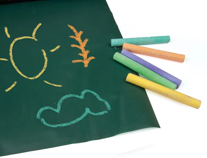 Liderpapel Pizarra Adhesiva en Rollo para Tiza, 45x200 cm, Color Negro o Verde