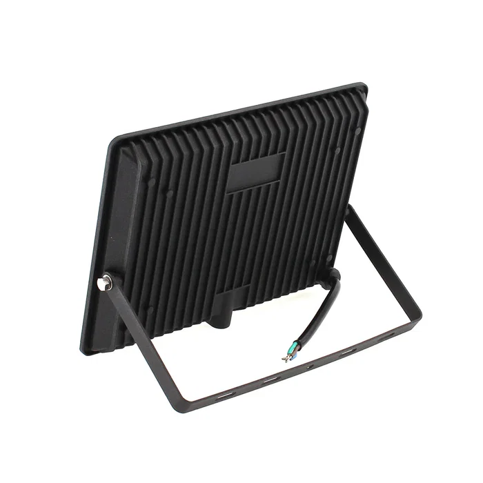 Foco Proyector LED 30W, 3600 Lúmenes, 3000K, IP66, Triac Regulable 30-100%, para Exteriores, 60.000 Horas de Vida, Aluminio Foco Proyector LED 30W, 3600 Lúmenes, 3000K, IP66, Triac Regulable 30-100%, para Exteriores, 60.000 Horas de Vida, Aluminio