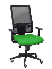 Silla de oficina Horna con mecanismo Sincro tapizada con Tela color Verde y malla color Negro. Equipada con lumbar 1D, Brazos 1D y Ruedas de parqué