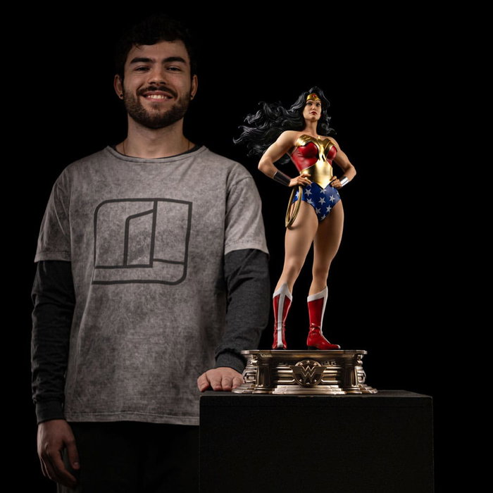 DC Comics Estatua Legacy Replica 1/4 Wonder Woman 56 cm