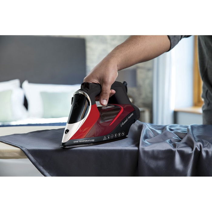 Russel Hobbs Plancha de Vapor 25090-56, 2600W, Suela Cerámica Turmalina, Golpe Vapor 210g, Roja