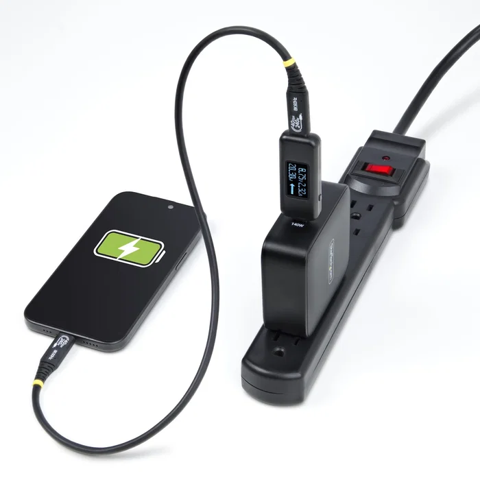 StarTech Comprobador de Suministro de Energía USBC-PWRTESTER - Tester de Voltaje, Amperaje y Vataje para USB Tipo C, hasta 240W, Pantalla LED, Negro