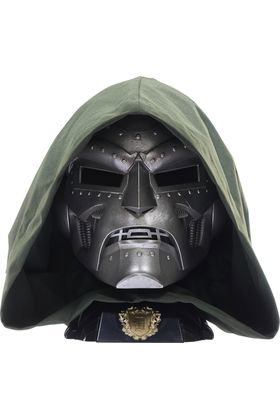 Hasbro Casco Premium Doctor Doom Marvel Legends Escala 1:1