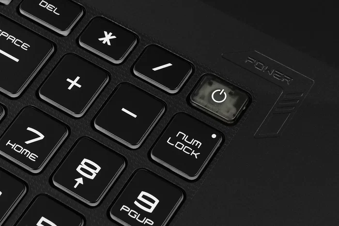 MSI Katana 17 HX B14WGK-036XPL con Intel Core i7-14650HX, 16GB RAM, 1TB SSD y RTX 5070
