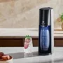 Sodastream E-TERRA Máquina para preparar agua con gas y soda con 1 botella apta para lavavajillas y 1 recarga de gas de 60 l - Color negro