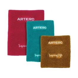 Artero Set de Orejeros Aislantes de Secado A511