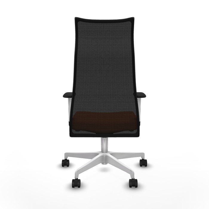 Sillón Albacete con mecanismo Sincro tapizada con Tela color Naranja y malla color Negro. Equipado con Base poliamida blanca, Brazos 1D y Ruedas 65mm nailon