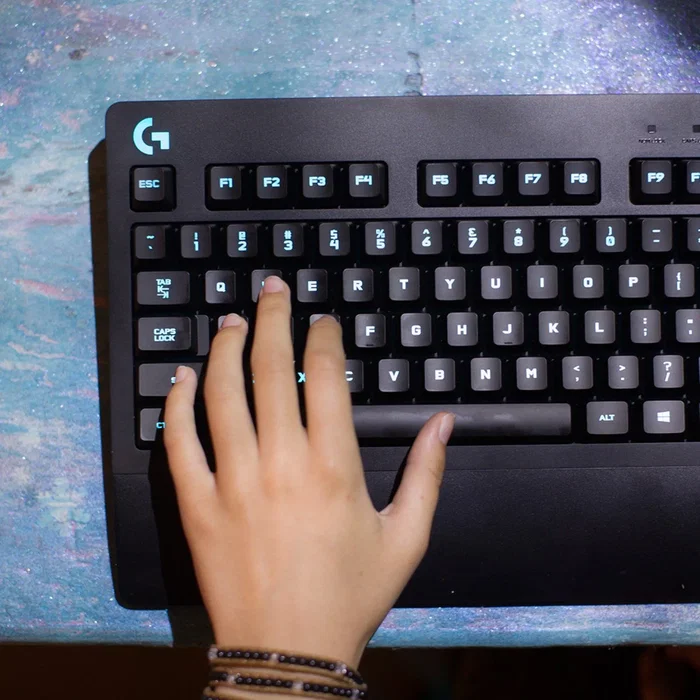 Logitech G213 Prodigy Teclado Gaming USB Azerty Belga Negro