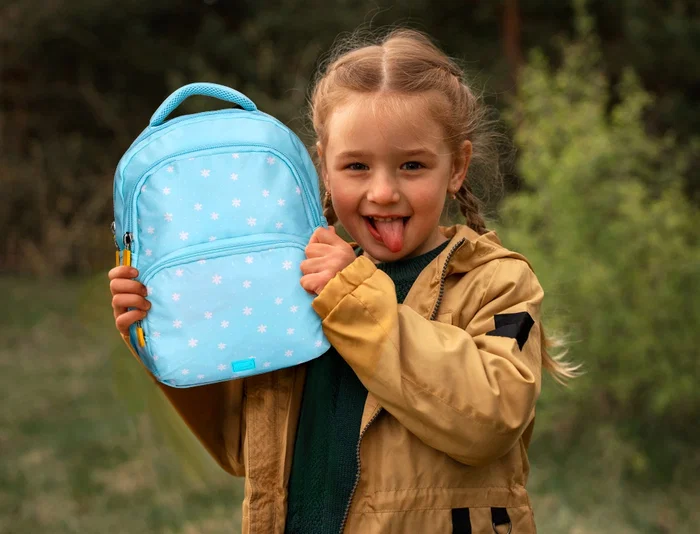 Liderpapel Mochila escolar multibolsillo infantil azul flowers Liderpapel Mochila escolar multibolsillo infantil azul flowers