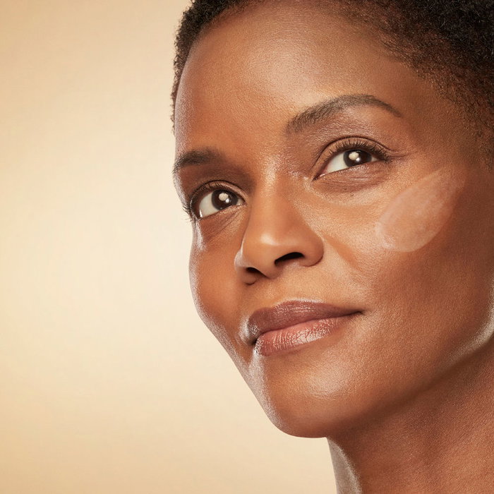 Estée Lauder REVITALIZING SUPREME+ soft milky lotion Tratamiento Facial Hidratante Leche Ligera 100 ml