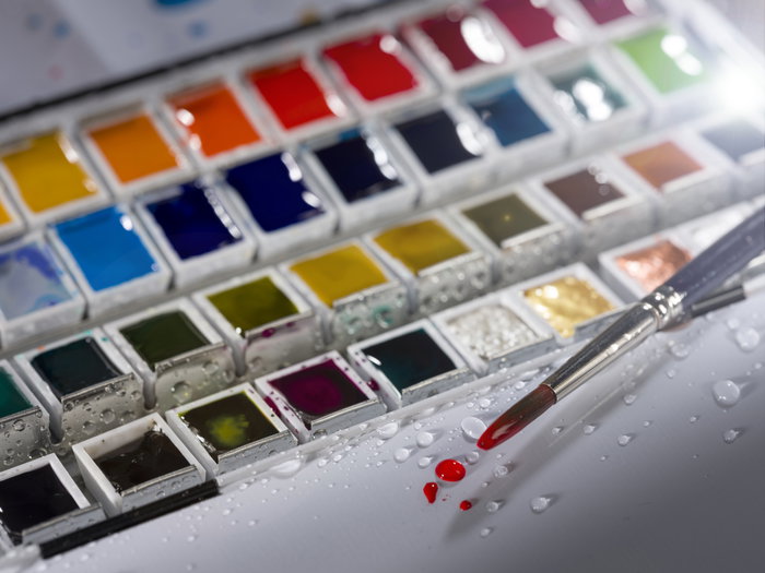 Van Gogh Estuche metálico de acuarelas con 48 colores en medias pastillas
