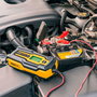 Powerplus Cargador Inteligente de Baterías 12V 120Ah 70W para Coche, Moto, Barco con Display LCD, Resistente Agua IP65 y Protección