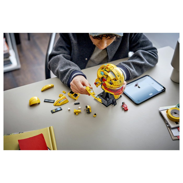LEGO Scuderia Ferrari HP: Casco de Lewis Hamilton 43022 LEGO Scuderia Ferrari HP: Casco de Lewis Hamilton 43022