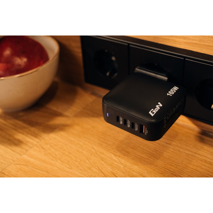 Verbatim Mini GaN Charger 165W 4 Puertos (3x USB-C, 1x USB-A) US/EU/UK Verbatim Mini GaN Charger 165W 4 Puertos (3x USB-C, 1x USB-A) US/EU/UK