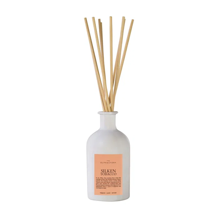 The Olphactory Silken Tobacco Difusor de aroma con varillas 250 ml The Olphactory Silken Tobacco Difusor de aroma con varillas 250 ml