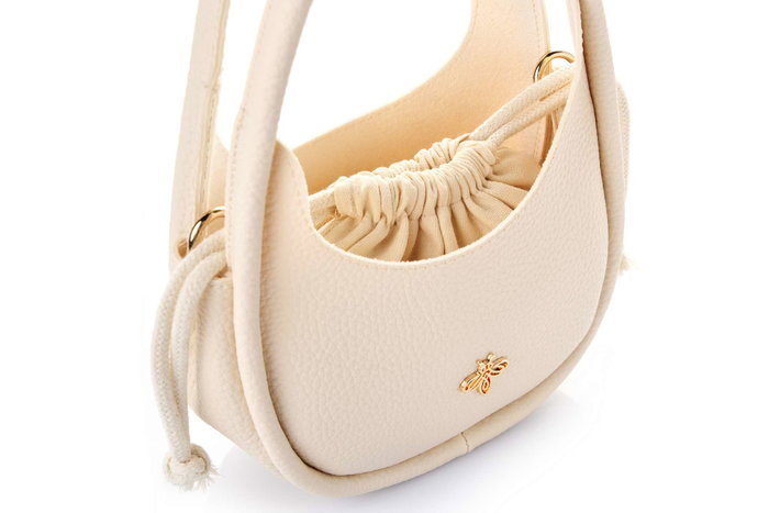 Lucky Bees Bolso de Hombro Crema en Cuero de Polivinilo Elegante y Versátil