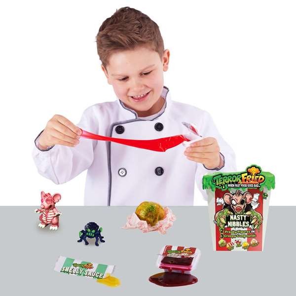 Bandai Terror Fried Mordisco Asqueroso Juguete con 2 Figuras Sorpresa y Bolsa de Salsa Slime Apestosa - Modelos Surtidos
