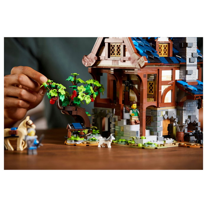 LEGO Ideas Mittelalterliche Schmiede 21325 LEGO Ideas Mittelalterliche Schmiede 21325