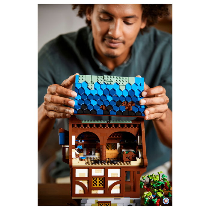 LEGO Ideas Mittelalterliche Schmiede 21325 LEGO Ideas Mittelalterliche Schmiede 21325