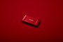 Kingston XS1000 1TB USB 3.2 Gen 2 SSD Externo Portátil - Rojo