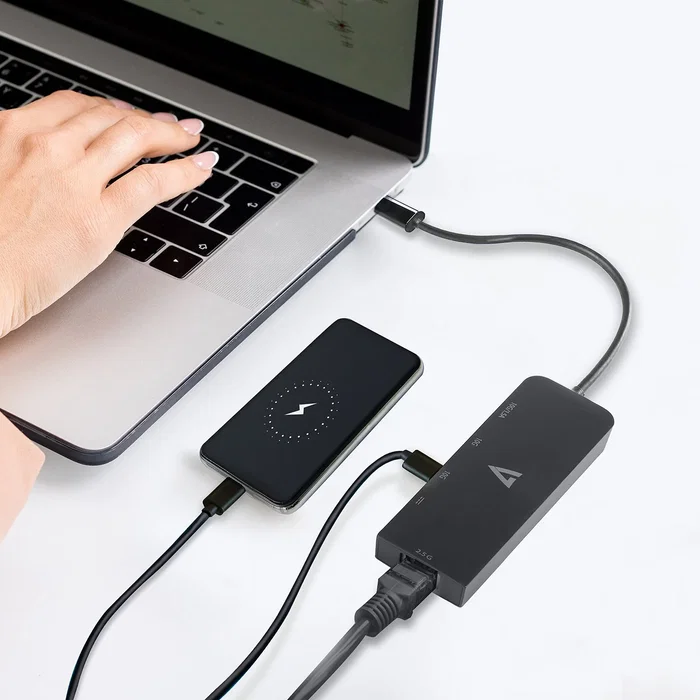 Adaptador USB-C V7 V7UCRJ25GHUB-BLK