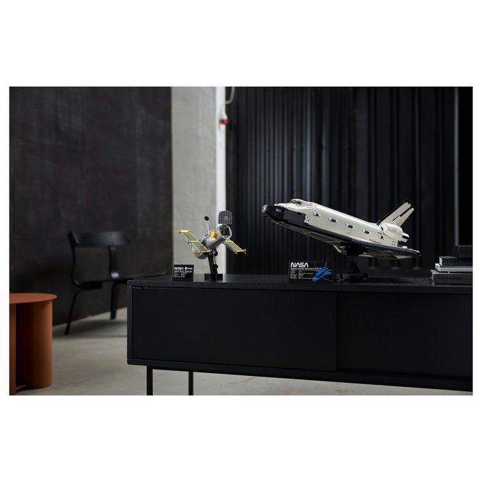 LEGO Creator Expert NASA Space Shuttle Discovery 10283
