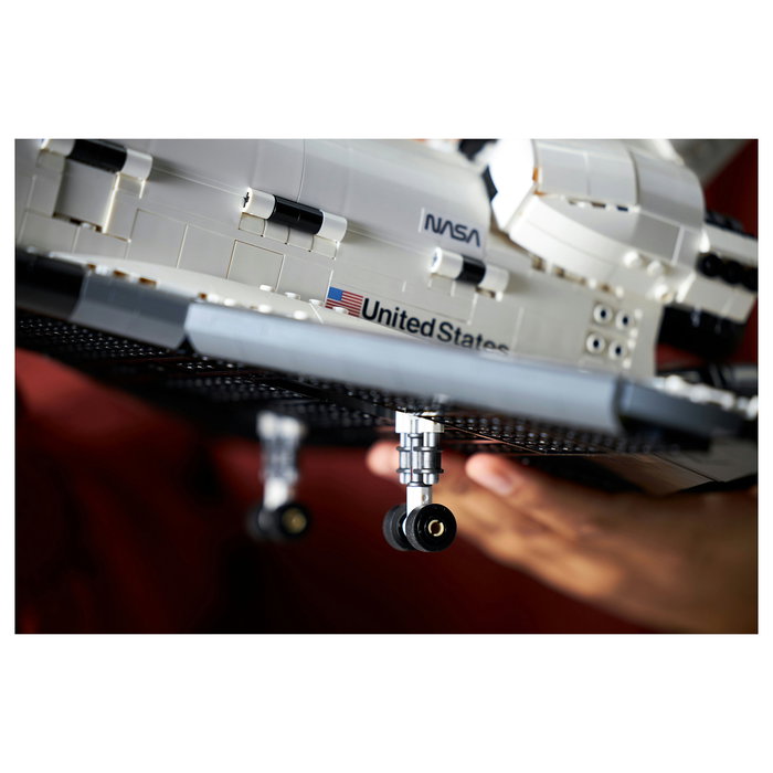 LEGO Creator Expert NASA Space Shuttle Discovery 10283