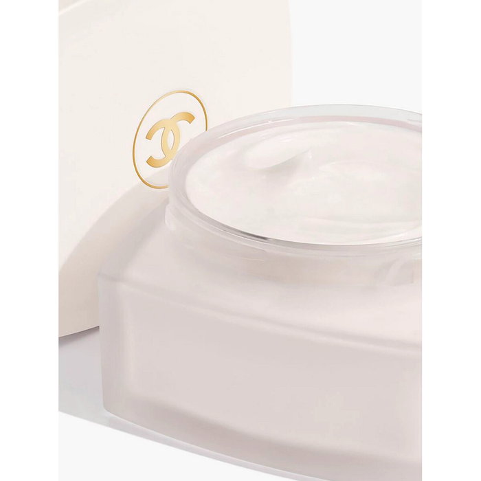 Chanel COCO MADEMOISELLE crema corporal sedosa 150 g