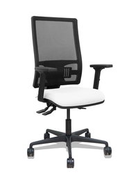 Silla de oficina Bormate con mecanismo Asincro tapizada con Tela color Blanco y malla color Negro. Equipada con lumbar 1D, Brazos 2D y Ruedas 65mm nailon