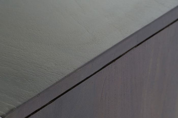 DKD Home Decor Rombo Gold Mueble TV Moderno Marrón Dorado 140 x 55 x 40 cm Acacia Metal Puertas