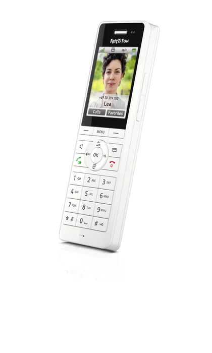 FRITZ! Fon X6 Teléfono DECT con Contestador, Identificador de Llamadas, Pantalla Color 2.4", Batería Larga Duración, Control Domótica, Full Duplex HD y Manos Libres - Color Blanco FRITZ! Fon X6 Teléfono DECT con Contestador, Identificador de Llamadas, Pantalla Color 2.4", Batería Larga Duración, Control Domótica, Full Duplex HD y Manos Libres - Color Blanco
