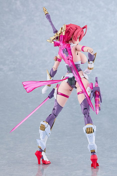Cutie Honey Nova Maqueta PLAMATEA Cutie Honey 17 cm