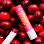 Essence JUICY BOMB bálsamo manteca labial #08-Cherrything I Want, sabor frutal, brillo deslumbrante, 2.5 gr