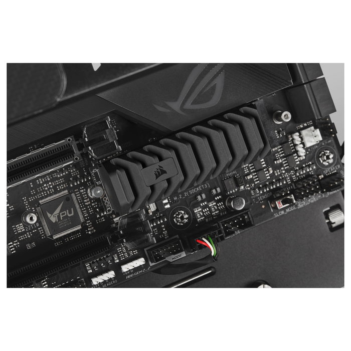 Corsair MP600 PRO XT M.2 PCIe NVMe Gen4 2TB SSD - Disipador Térmico, 7100 MB/s Lectura, 6800 MB/s Escritura
